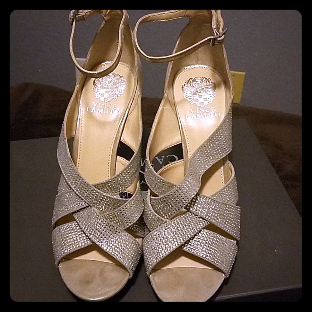 Dress sandals
